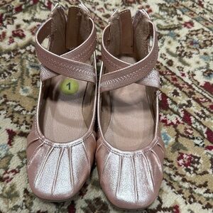 Ballerina style shoes for girls